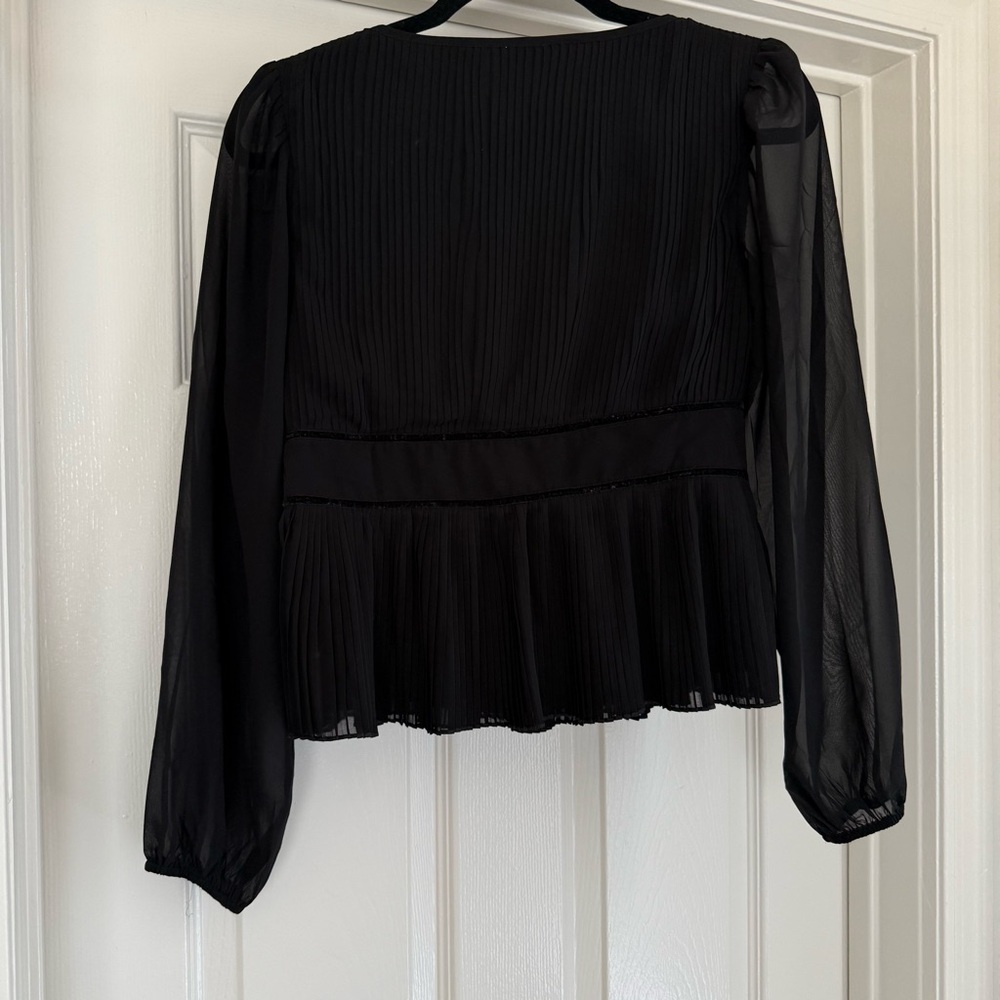 Women's Black V‑Neck Pleated Blouse - Picture 6 of 6
